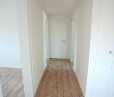 Schöne 4-Zi-Wohnung mit Aussicht - Photo 2