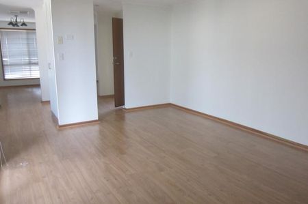 Neat 3 bedroom home - Photo 2