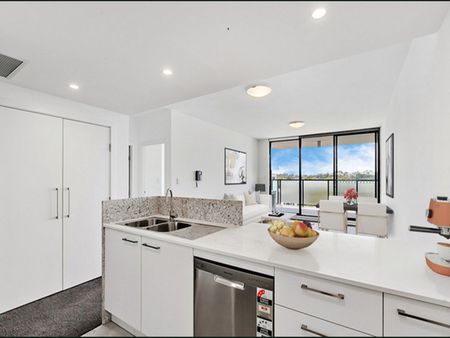 Two Bedroom Apartment + Study - Photo 2