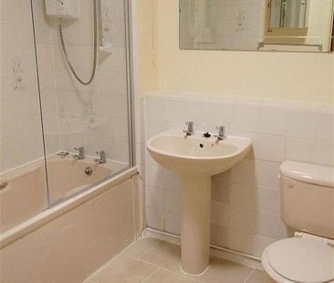 1 bedroom retirement property to rent - Photo 5