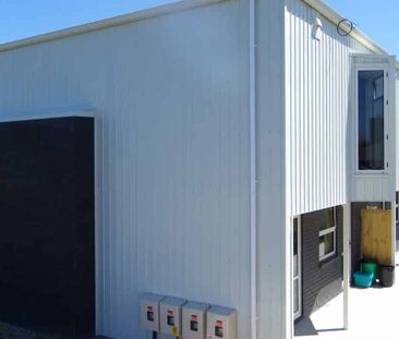 Fully Furnished Studio Room - Photo 3