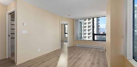 $2700 / Yaletown - 1br & den - 656sqf - Photo 2