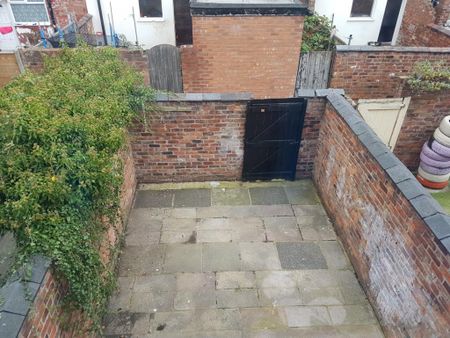 Driffield Street, Manchester, M14 - Photo 3