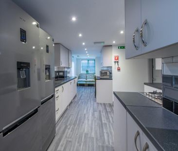 1 bedroom in a house share to rent - Photo 6