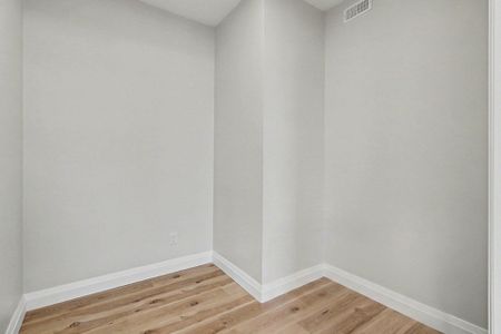For Lease - 42 Mcarthur Avenue Unit# 201, Vanier and Kingsview Park, Ontario - Photo 3
