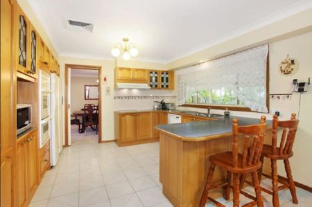 Lovely Home in Quiet Street! - Photo 4