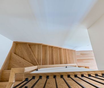 For Lease - 5966 Saigon Street, Mississauga, Ontario - Photo 2