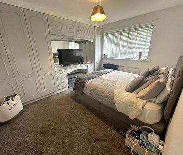 2 bedroom semi-detached house to rent - Photo 3