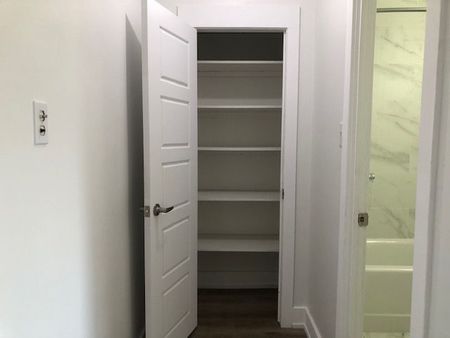 For Lease - 945 Simcoe Street Unit# 103, Oshawa, Ontario - Photo 5