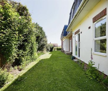 1 bedroom retirement property to rent - Photo 6