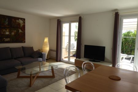 Location Maison 4 pièces 96m² ST CLEMENT DE RIVIERE 34980 - Photo 2