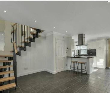 2 bedroom terraced house to rent - Photo 2