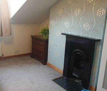 5 or 6 bedroom house - Photo 6