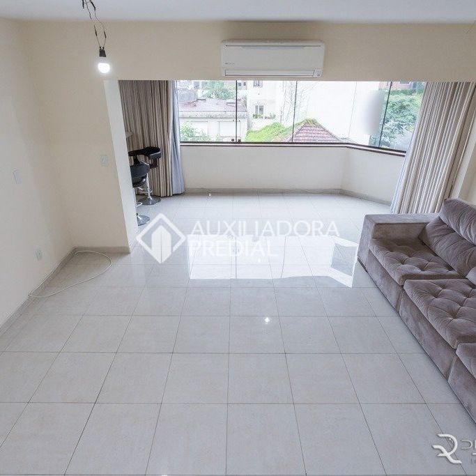 Apartamento com 2 quartos e 184m² para alugar em Petrópolis, Porto Alegre. - Photo 1