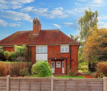 Coombe Lane, Whiteley Village, Hersham - Photo 2