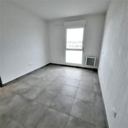 Location Appartement 2 pièces 44m² NIMES 30000 - Photo 4