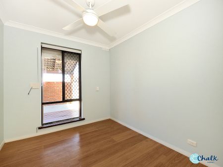 6 MONTHS ONLY !! BEAUTIFUL BEACH LOCATION ! MODERN UNIT ! - Photo 3