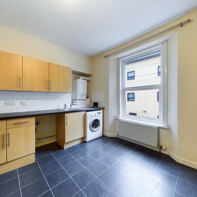 3 bedroom maisonette to rent - Photo 1