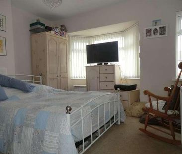 Foredyke Avenue, Hull, HU7 - Photo 3