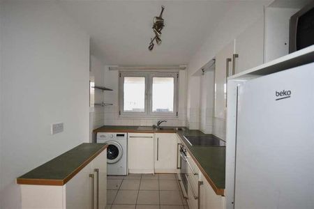 Otho Court, Augustus Close, Brentford, TW8 - Photo 5