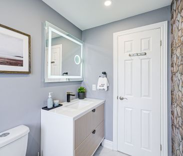 For Lease - 44 Davidson Road, Aurora, Ontario - Photo 3