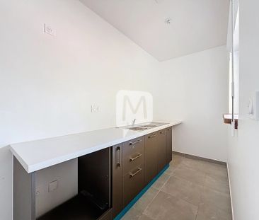 Location Appartement 2 pièces 40m² REMIRE MONTJOLY 97354 - Photo 4