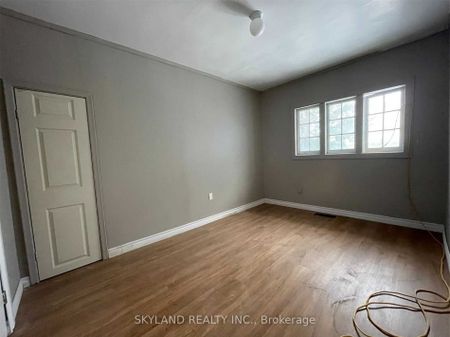 For Lease - 14170 Yonge Street Unit# Unit A, Aurora, Ontario - Photo 4