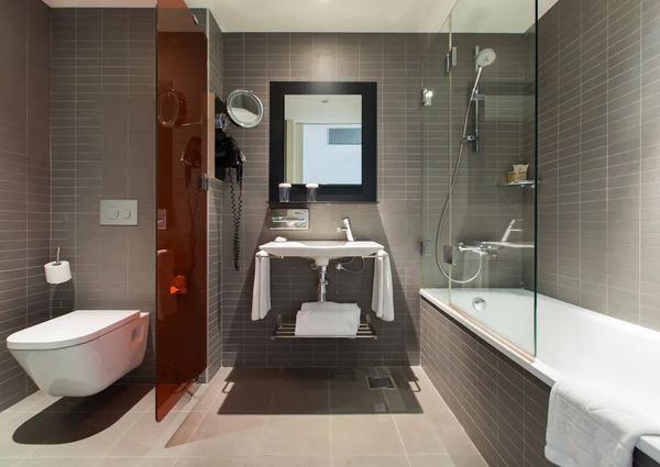 Carrer de Josep Pla, Barcelona, Catalonia 08019