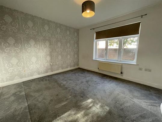 The Ladle, MIDDLESBROUGH - Photo 1