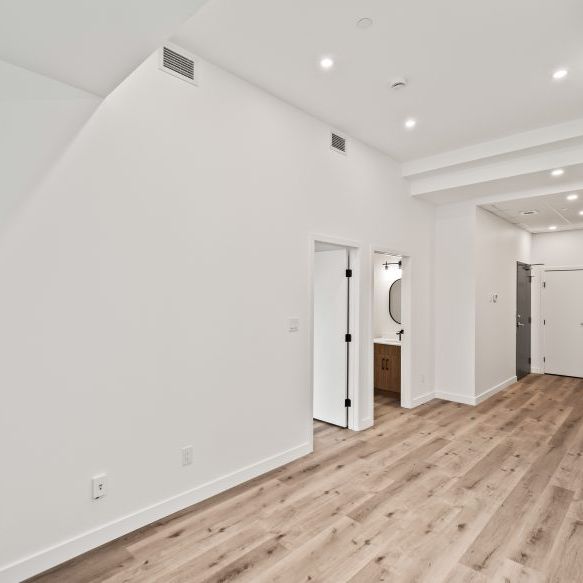 171 Donald – The Scheifele, Winnipeg, MB - Photo 1