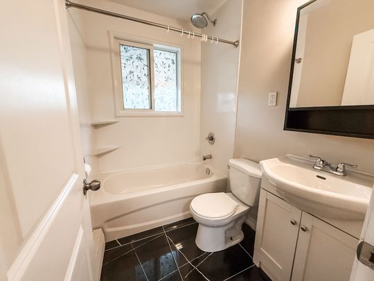 For Lease - 342 Kiwanis Park Drive Unit# 1, London East, Ontario - Photo 1