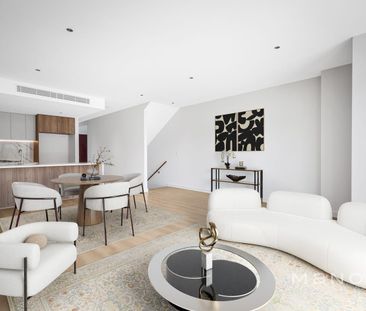 Brand New Luxury 3-Bedroom Townhouse in Prime Box Hill Location - Photo 4