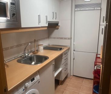 Piso de alquiler en Avenida del Cerro Milano, Ensanche de Vallecas ... - Photo 2