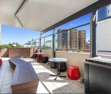 “Furnished Studio in the Heart of the CBD” - Photo 5
