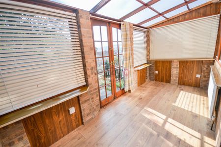 Redbrook Croft, Owlthorpe, S20 - Photo 4