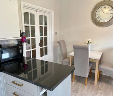 3 bedroom semi-detached house to rent - Photo 6