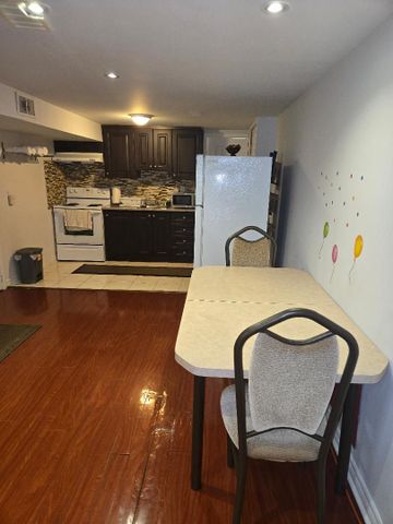 For Lease - 1659 Summergrove Crescent Unit# Basement, Mississauga, Ontario - Photo 5