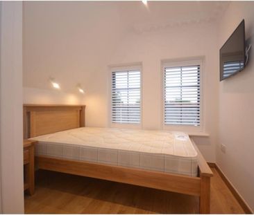 1 bedroom Flat To Let - Photo 2