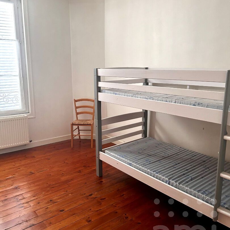 MAISON MEUBLE NIORT - 3 pièce(s) - 87.25 m2 - Photo 1