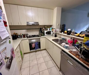 Clifton Hill - Photo 1