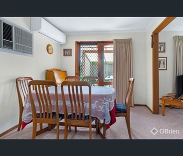 2/46 Cambrian Way, Melton West, Vic 3337 - Photo 4