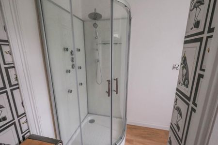 4 bedroom semi-detached house to rent - Photo 5