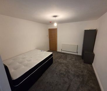 Room in a Shared House, South Road, B18 - Photo 6