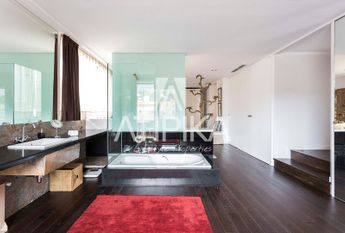 Impresionante ático en alquiler con parking en Pedralbes, Barcelona