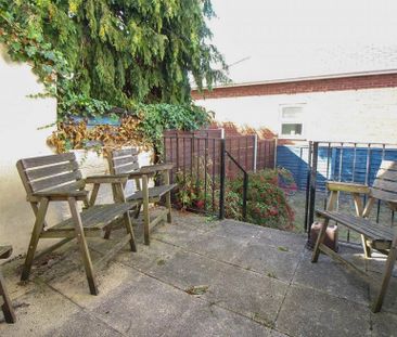 4 bedroom detached house to rent - Photo 4