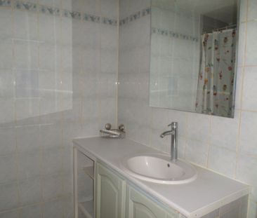 Location Appartement 4 pièces 81m² MONTPELLIER 34000 - Photo 2