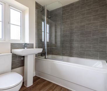 3 bedroom terraced house to rent - Photo 6