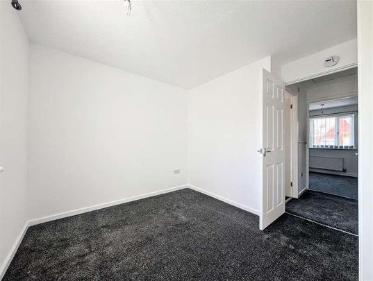 Kenilworth Crescent, Walsall, WS2 - Photo 1
