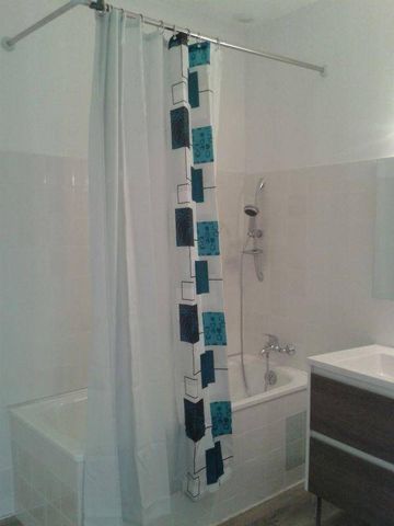 Location appartement 3 pièces 66 m² à Privas (07000) 4 - Photo 5