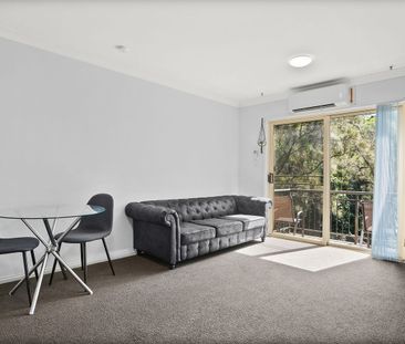 Convenient lifestyle awaits - Photo 1